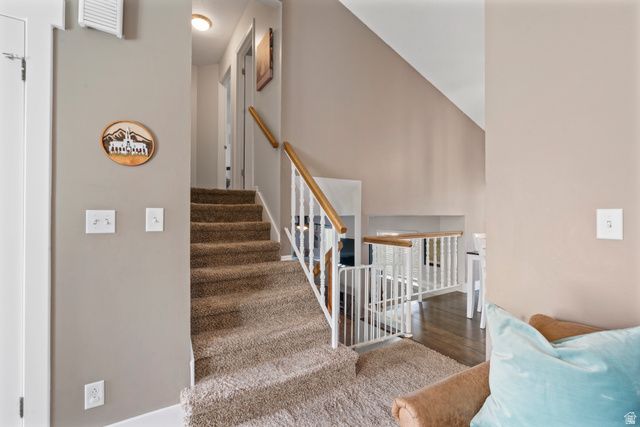 1096 N 1100 W, Farmington, UT 84025