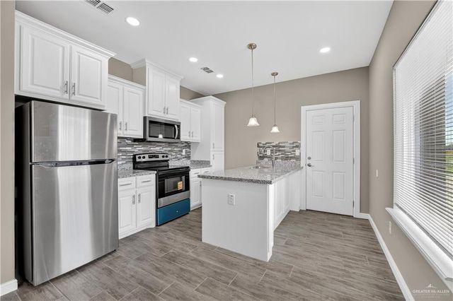 1230 Valle Vista Street 2, Alamo, TX 78589