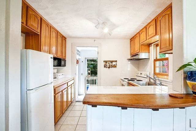 5 Hamlin, Falmouth, MA 02540