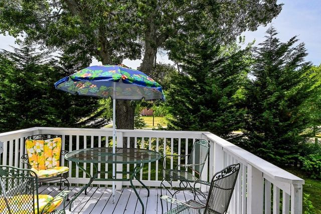 5 Hamlin, Falmouth, MA 02540