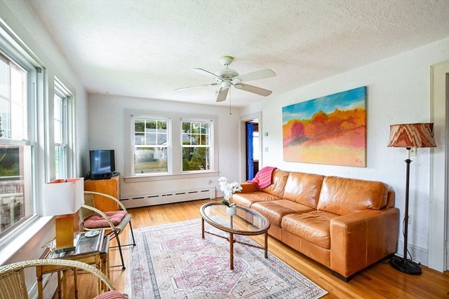 5 Hamlin, Falmouth, MA 02540