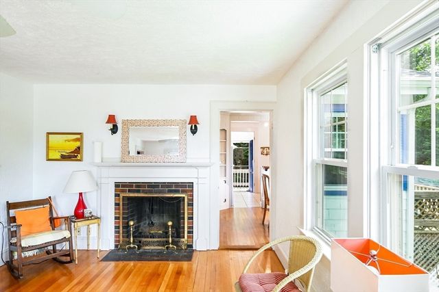 5 Hamlin, Falmouth, MA 02540
