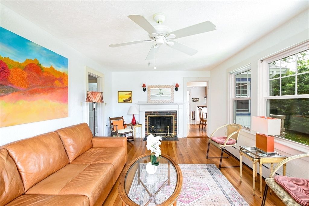 5 Hamlin, Falmouth, MA 02540