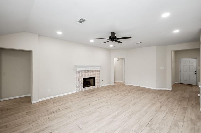1311 Diamante Drive, Pasadena, TX 77504