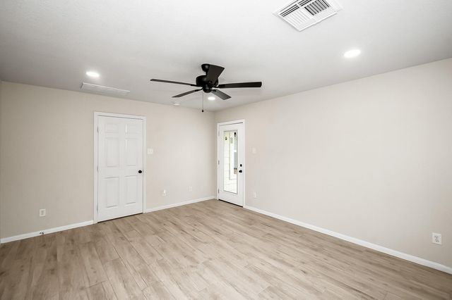 1311 Diamante Drive, Pasadena, TX 77504