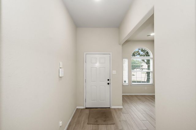 1311 Diamante Drive, Pasadena, TX 77504