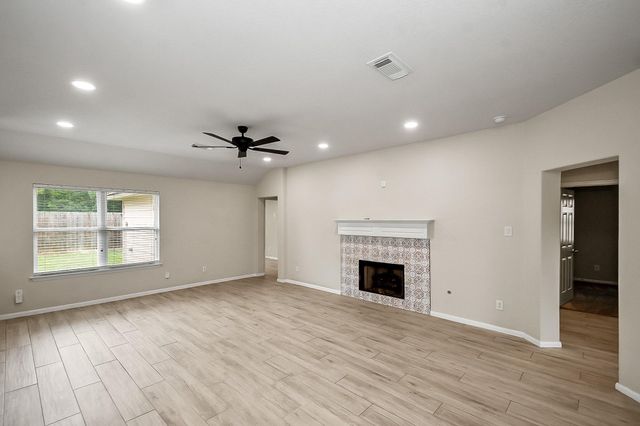 1311 Diamante Drive, Pasadena, TX 77504