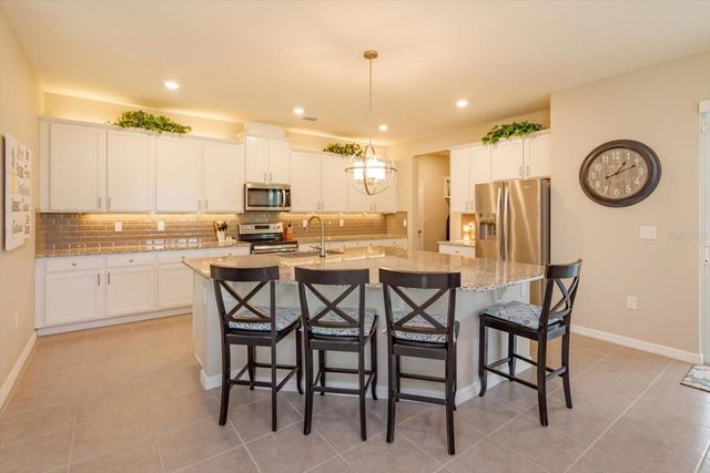 13813 PEACH ORCHARD WAY, Winter Garden, FL 34787