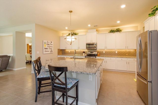 13813 PEACH ORCHARD WAY, Winter Garden, FL 34787