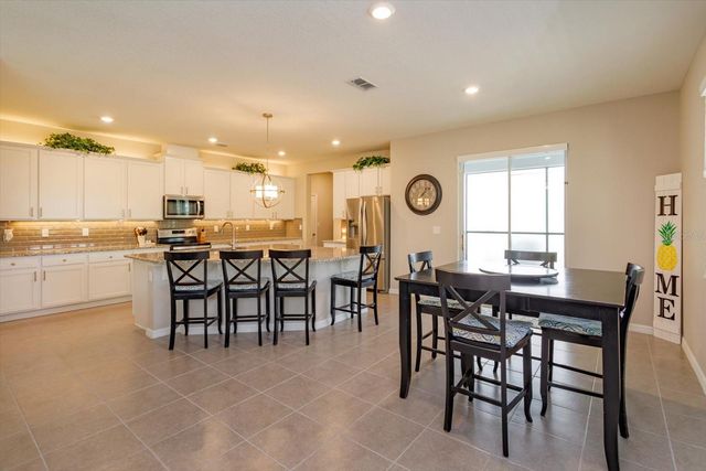 13813 PEACH ORCHARD WAY, Winter Garden, FL 34787