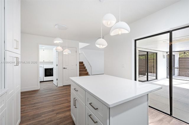 506 5th Ter, Palm Beach Gardens, FL 33418