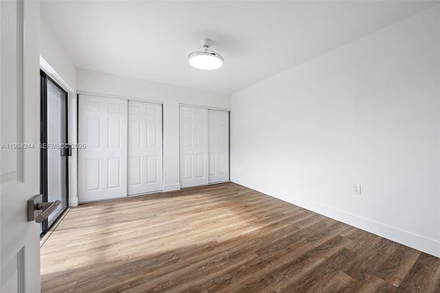 506 5th Ter, Palm Beach Gardens, FL 33418