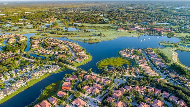 506 5th Ter, Palm Beach Gardens, FL 33418