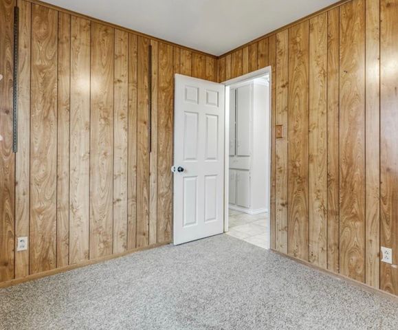 4744 Richard Street, Forest Hill, TX 76119