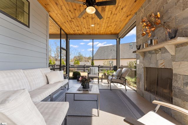 5 Waterville Way, Simpsonville, SC 29681