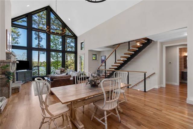 915 Reflection Trail, West Union, SC 29696