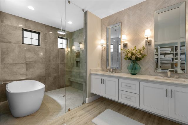 915 Reflection Trail, West Union, SC 29696