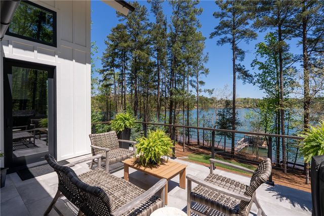 915 Reflection Trail, West Union, SC 29696