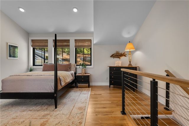 915 Reflection Trail, West Union, SC 29696