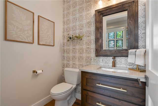915 Reflection Trail, West Union, SC 29696