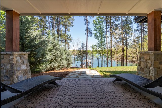 915 Reflection Trail, West Union, SC 29696