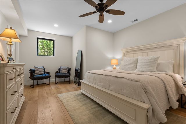 915 Reflection Trail, West Union, SC 29696