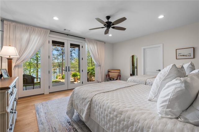 915 Reflection Trail, West Union, SC 29696