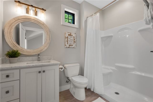 915 Reflection Trail, West Union, SC 29696