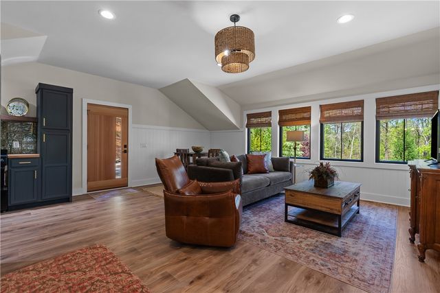 915 Reflection Trail, West Union, SC 29696