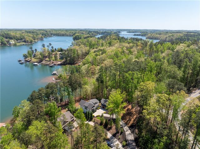 915 Reflection Trail, West Union, SC 29696