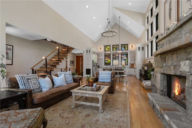 915 Reflection Trail, West Union, SC 29696