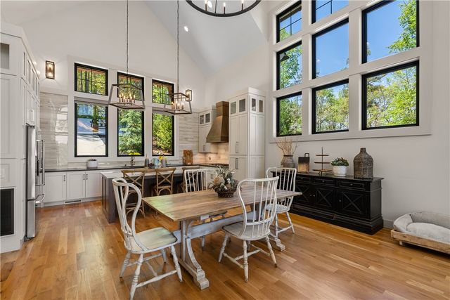 915 Reflection Trail, West Union, SC 29696