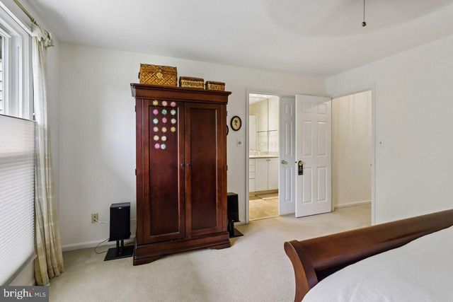11333 ORCHARD LN, Reston, VA 20190