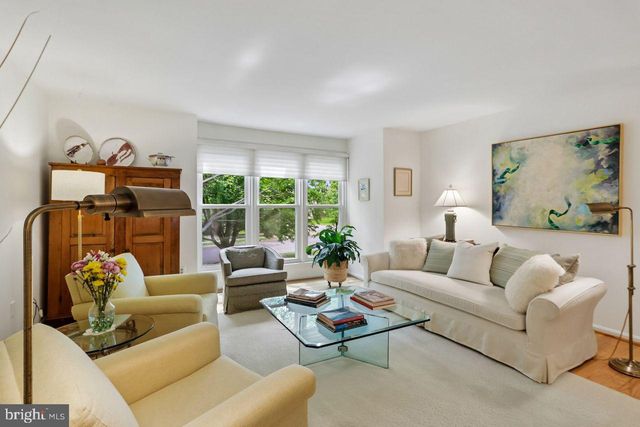 11333 ORCHARD LN, Reston, VA 20190