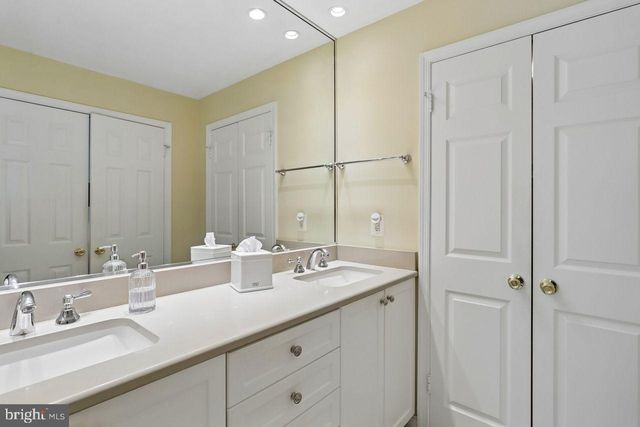 11333 ORCHARD LN, Reston, VA 20190