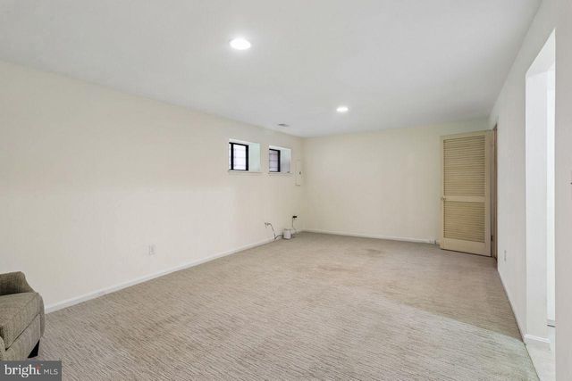 11333 ORCHARD LN, Reston, VA 20190