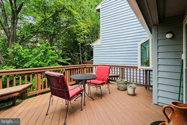 11333 ORCHARD LN, Reston, VA 20190