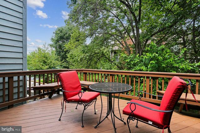 11333 ORCHARD LN, Reston, VA 20190