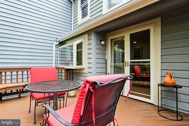 11333 ORCHARD LN, Reston, VA 20190