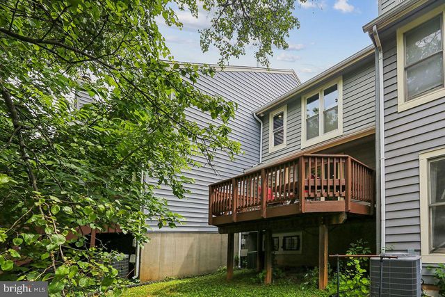 11333 ORCHARD LN, Reston, VA 20190
