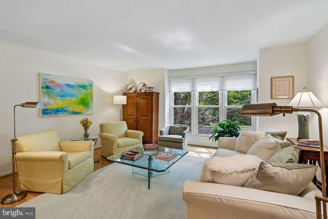 11333 ORCHARD LN, Reston, VA 20190