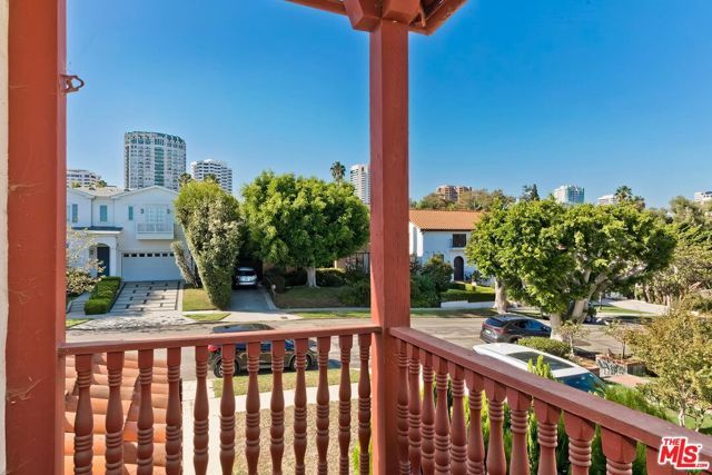 10524 Wilkins Avenue, Los Angeles, CA 90024