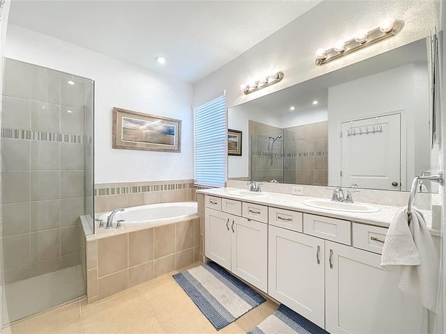 6017 MAIDENSTONE WAY, Palmetto, FL 34221