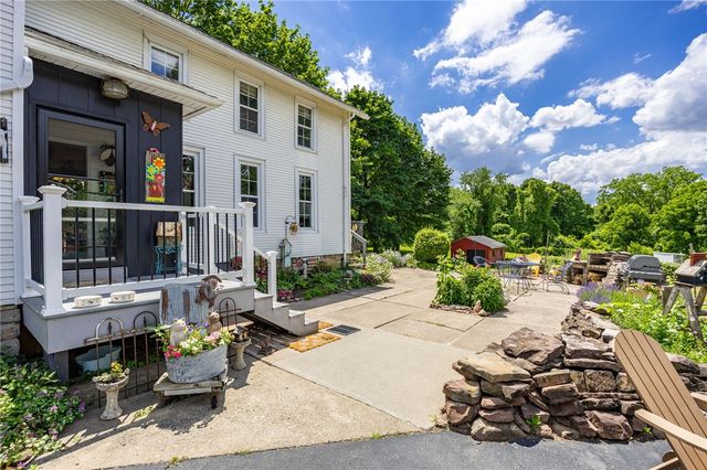 151 Gillett Road, Ogden, NY 14559