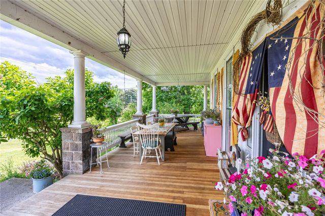 151 Gillett Road, Ogden, NY 14559