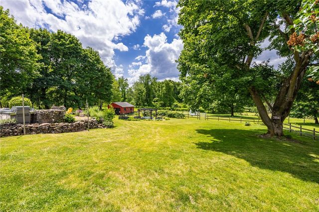 151 Gillett Road, Ogden, NY 14559