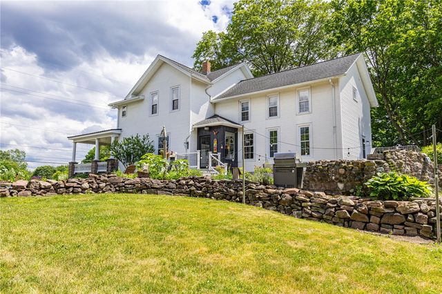 151 Gillett Road, Ogden, NY 14559