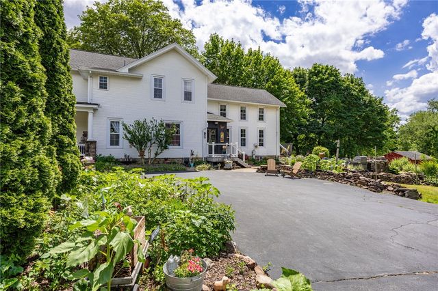 151 Gillett Road, Ogden, NY 14559