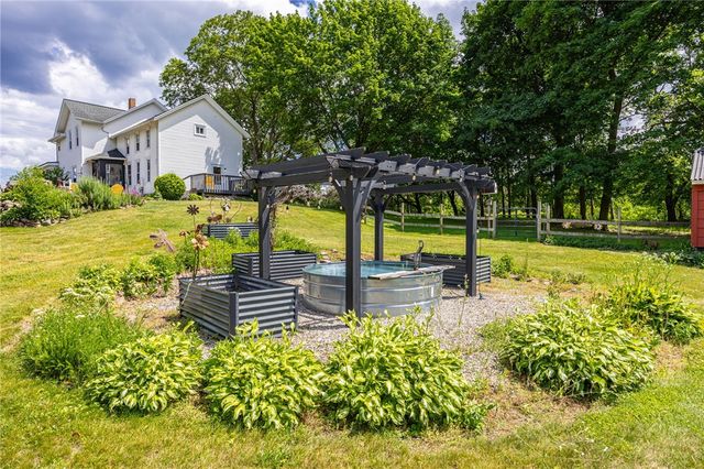 151 Gillett Road, Ogden, NY 14559