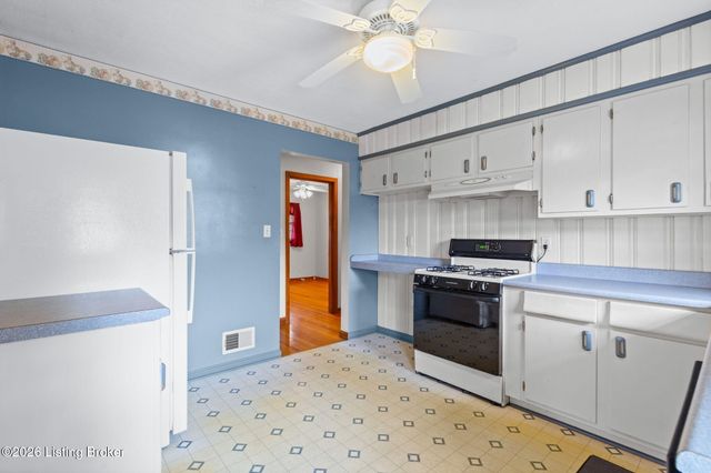 3602 Nellie Bly Dr, Louisville, KY 40213